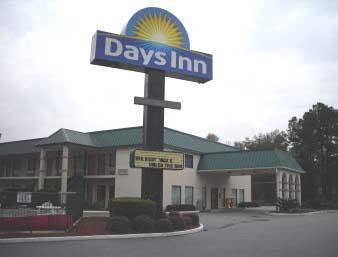 Days Inn by Wyndham Summerton