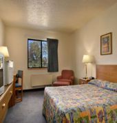 Super 8 Willows