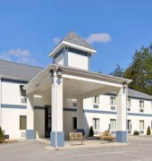 Days Inn West Liberty