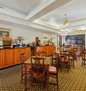 Days Inn by Wyndham Salem