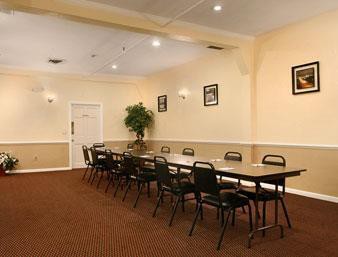 Ramada Kittery