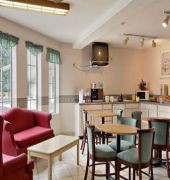 Americas Best Value Inn & Suites Lafayette