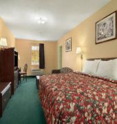Days Inn by Wyndham Lincoln