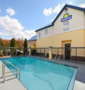 Days Inn by Wyndham Lincoln
