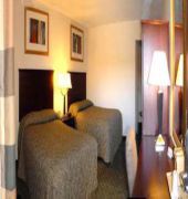 Knights Inn South Amboy/Garden State Parkway South, Exit 125