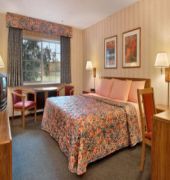 Days Inn by Wyndham Shelburne/Burlington