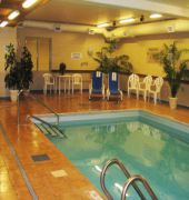 Country Inn & Suites by Radisson, London South, ON