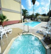 Comfort Suites
