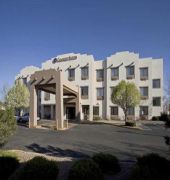 Comfort Suites