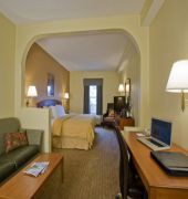 Comfort Suites