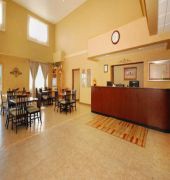Comfort Suites Delavan - Lake Geneva Area