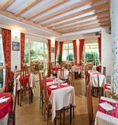 Hotel Athena
