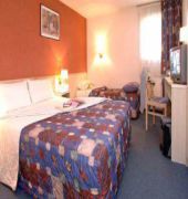 Hôtel Kyriad Lyon - Aéroport Saint Exupéry