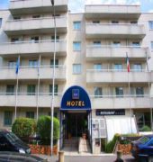 Hôtel Kyriad Prestige Paris Ouest Boulogne