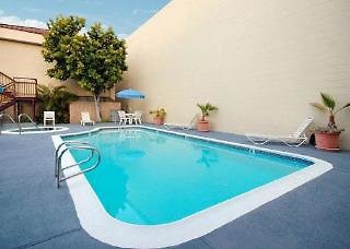 Quality Inn Long Beach Airport