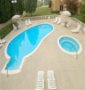 Comfort Suites At Ridgewood Farm
