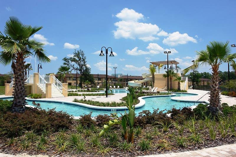 REGAL OAKS CLC WORLD RESORTS & HOTELS