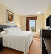 Super 8 Edmonton International Airport