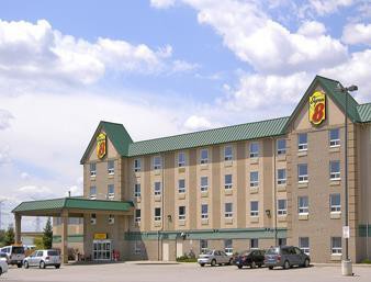 Super 8 Toronto North