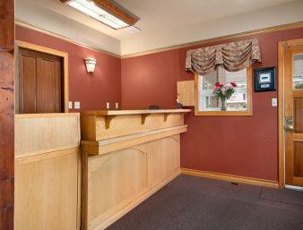 Travelodge by Wyndham Quesnel BC