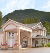 Super 8 Revelstoke BC