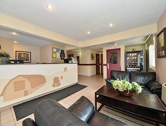 Super 8 Motel - Strathmore