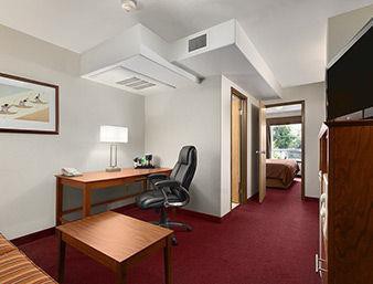 Super 8 by Wyndham Yellowknife