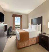 Super 8 by Wyndham Prince Albert
