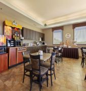 Super 8 by Wyndham Prince Albert
