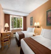 Travelodge Victoria Airport/Sidney
