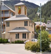 Super 8 by Wyndham Sicamous