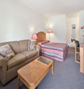 Super 8 by Wyndham Sicamous