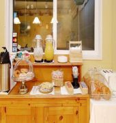 Rodeway Inn & Suites
