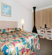 Rodeway Inn & Suites