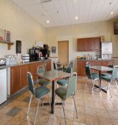 Super 8 Portage La Prairie MB