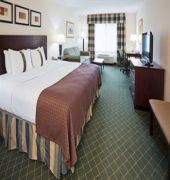 Holiday Inn Conference Ctr Marshfield