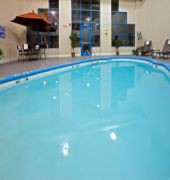 Holiday Inn Express & Suites Scottsburg