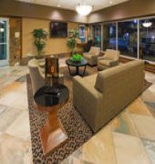 Holiday Inn Detroit Lakes - Lakefront