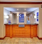 Holiday Inn Express Hotel & Suites Dickinson