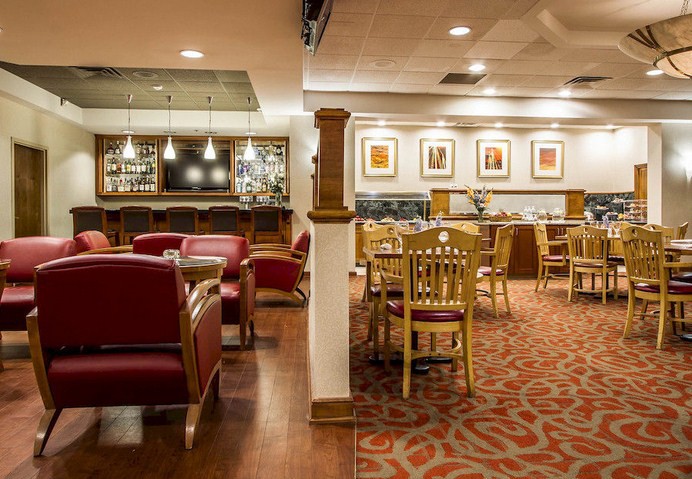 Clarion Hotel Airport