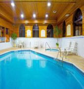 Holiday Inn Express & Suites Chicago-Oswego