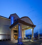 Holiday Inn Express & Suites Wauseon
