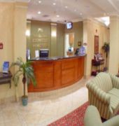Holiday Inn Express® Windsor Sonoma Wine Country