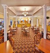 Holiday Inn Express & Suites Ames