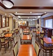 Holiday Inn Express & Suites Chicago - Algonquin