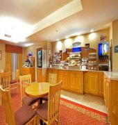 Holiday Inn Express Hotel & Suites Petersburg-Dinwiddie