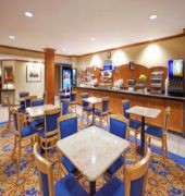 Holiday Inn Express & Suites Brighton