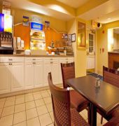 Holiday Inn Express Braselton