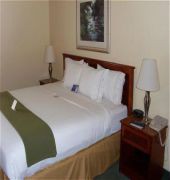 Holiday Inn Express & Suites Weatherford