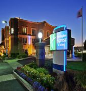 Holiday Inn Express & Suites San Jose-Morgan Hill